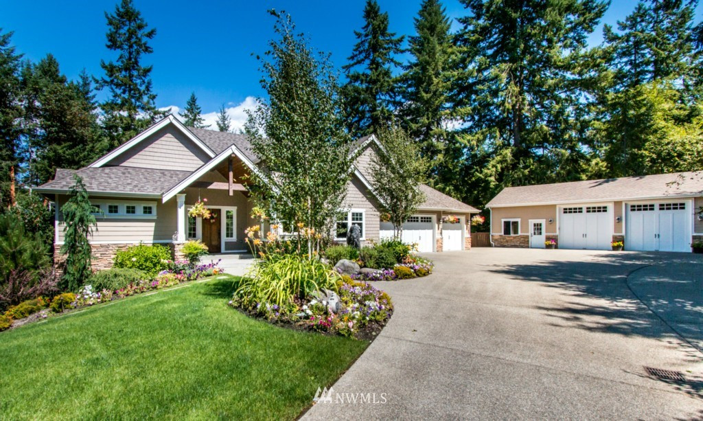 907 7th Court, Gig Harbor, WA 98333