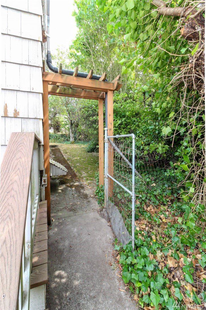 4333 S Bell Street, Tacoma, WA 98418