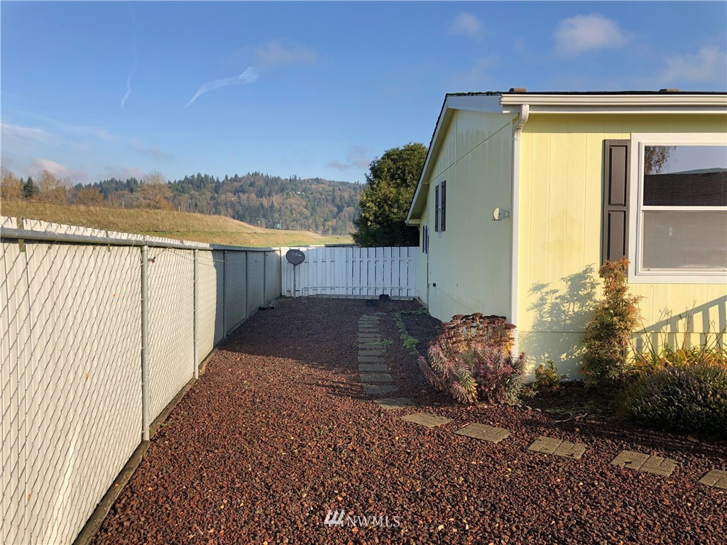 108 Blue Heron Dr, Longview, WA 98632