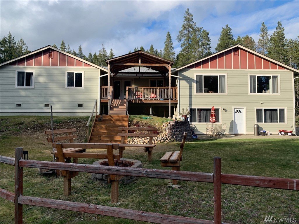 1060 Toonerville Drive NE, Belfair, WA 98528