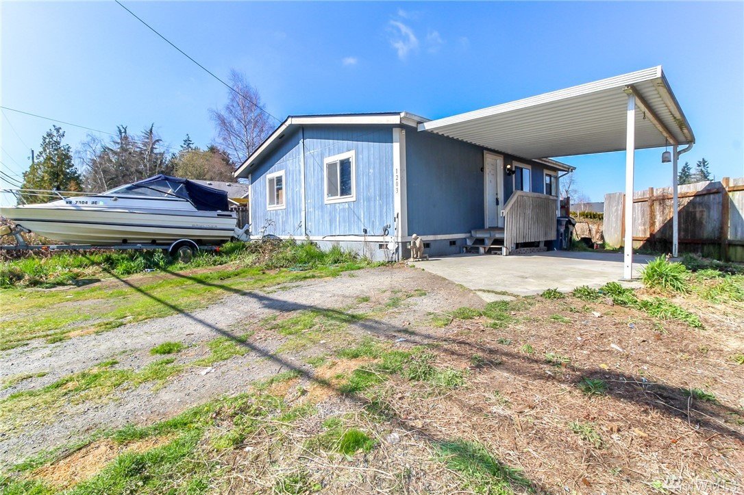 1203 104th Street E, Tacoma, WA 98445