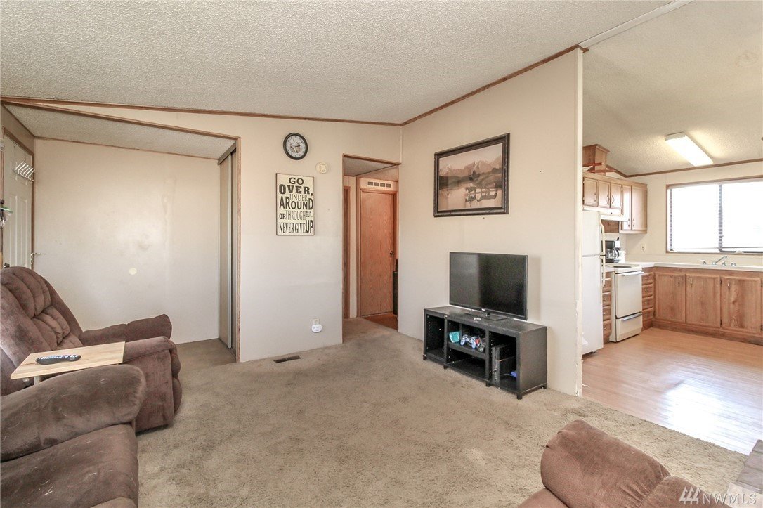 1203 104th Street E, Tacoma, WA 98445