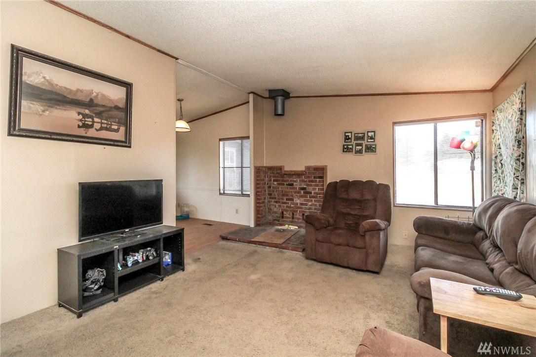 1203 104th Street E, Tacoma, WA 98445