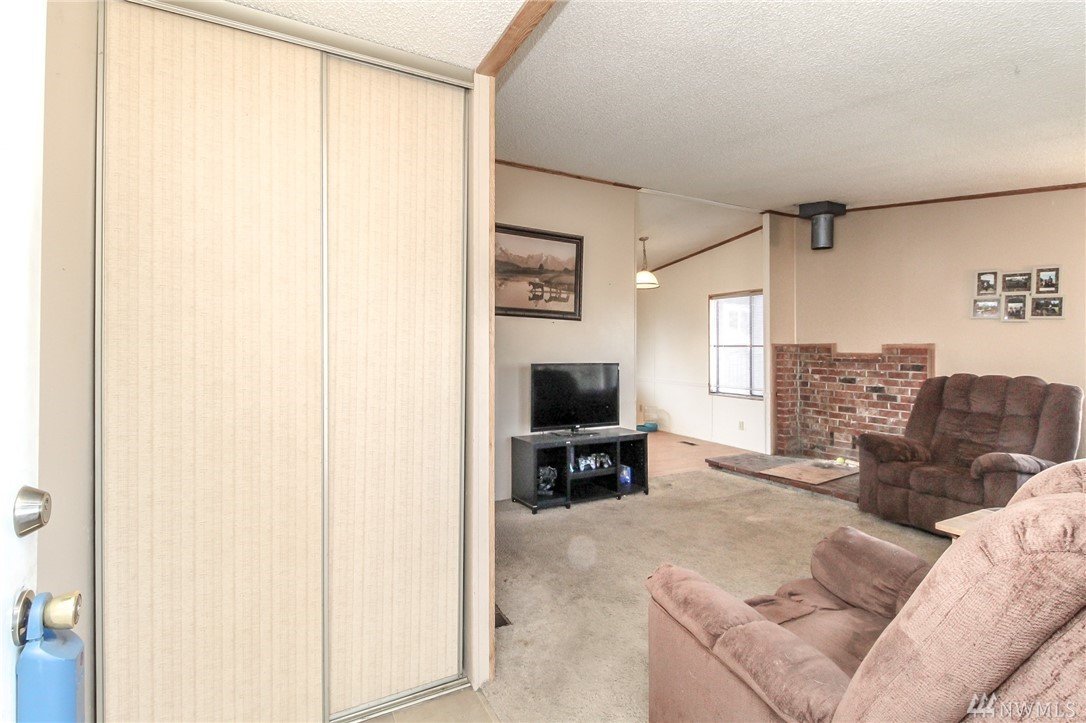 1203 104th Street E, Tacoma, WA 98445