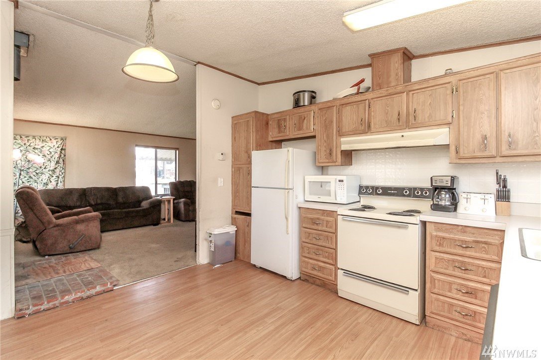 1203 104th Street E, Tacoma, WA 98445