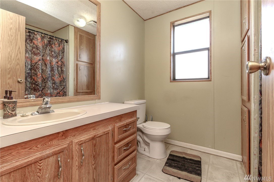 1203 104th Street E, Tacoma, WA 98445