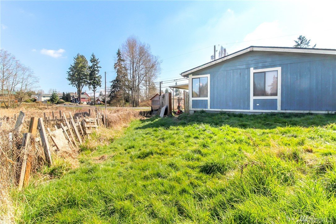 1203 104th Street E, Tacoma, WA 98445