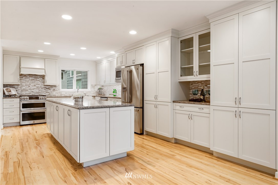 kitchen  Elkay ECTSRAO33229BG Crosstown 33