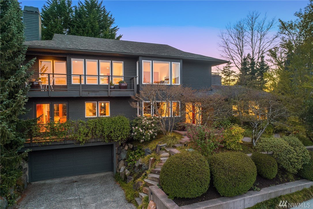 3151 E Laurelhurst Dr NE, Seattle, WA 98105