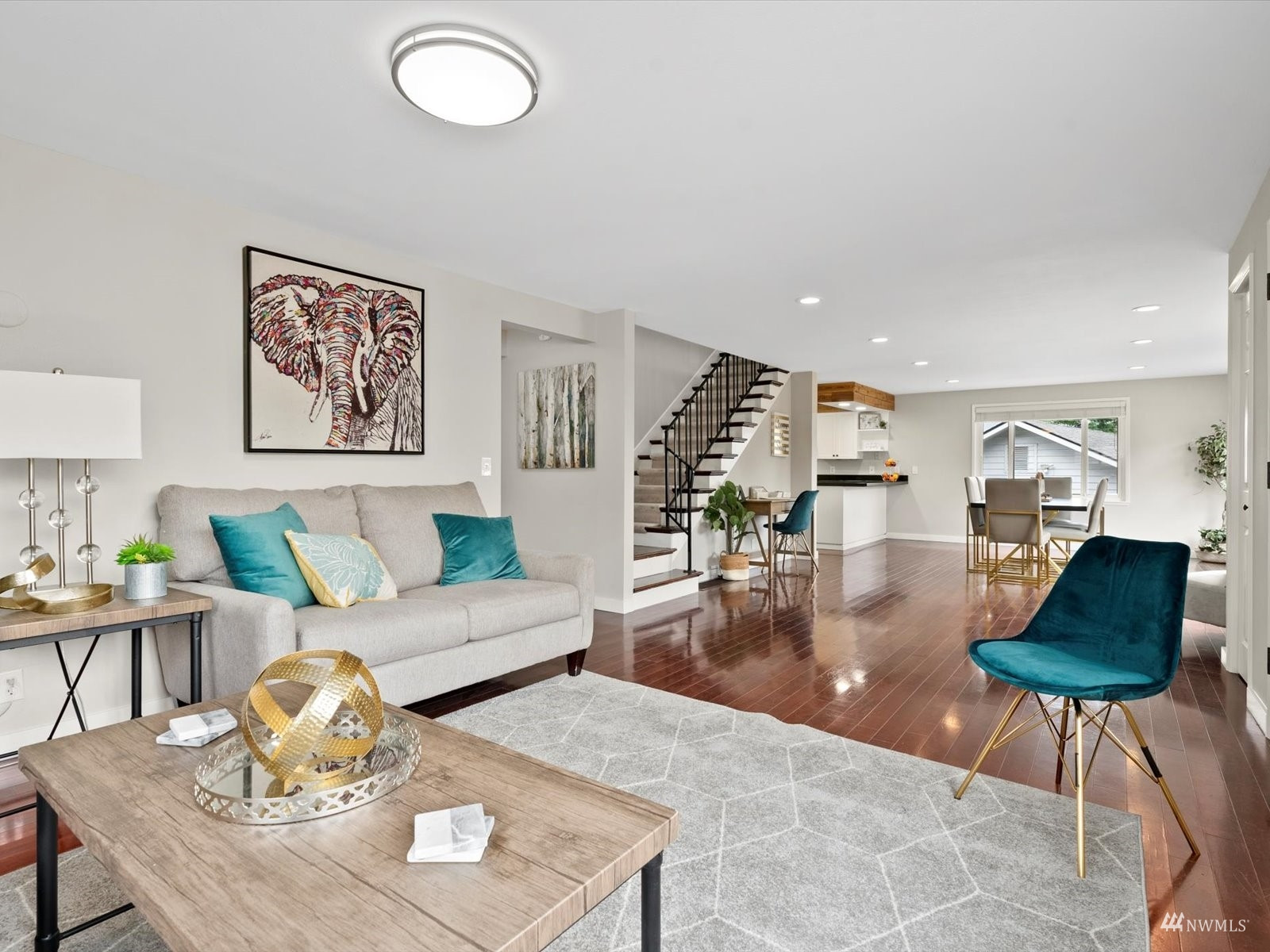 407 Grandey Way NE, Renton, WA 98056