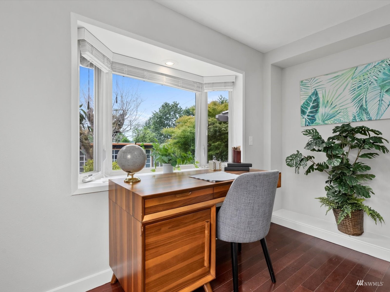 407 Grandey Way NE, Renton, WA 98056