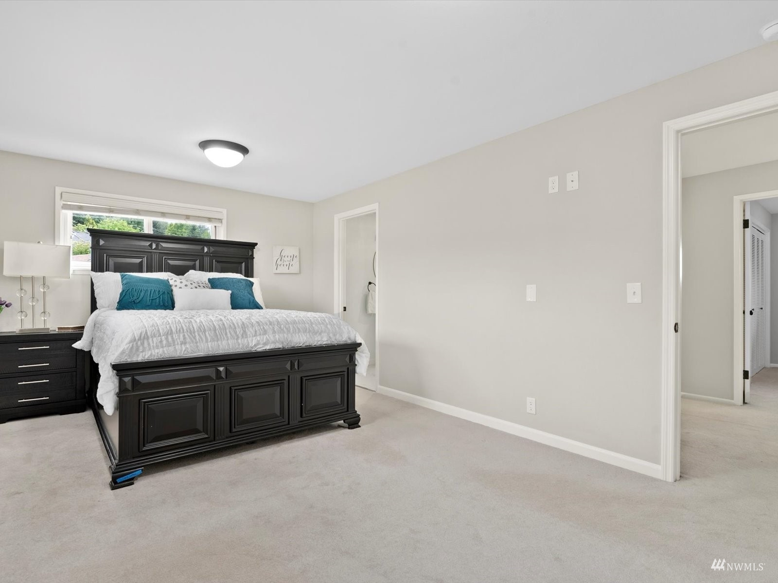 407 Grandey Way NE, Renton, WA 98056