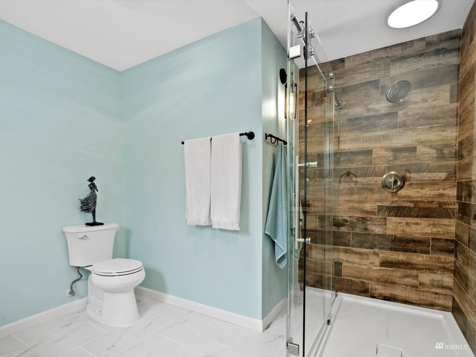 407 Grandey Way NE, Renton, WA 98056