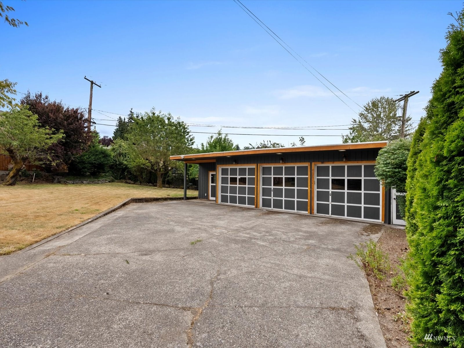 407 Grandey Way NE, Renton, WA 98056