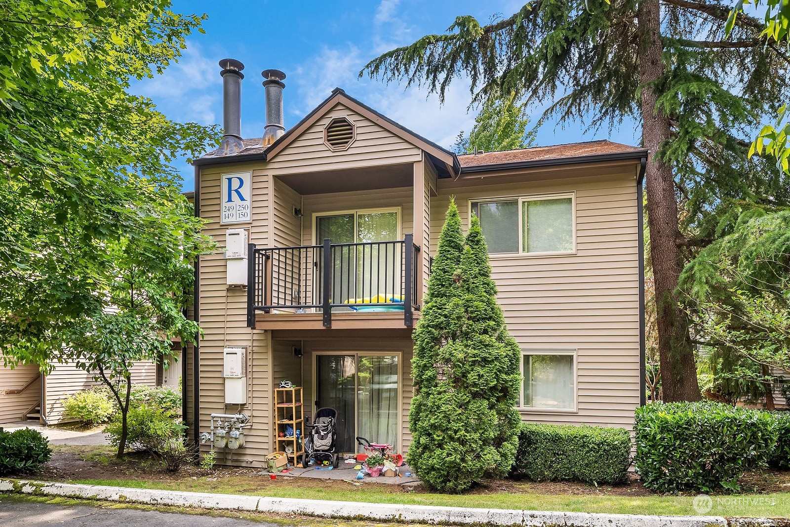 9805 Avondale Road NE, Redmond, WA 98052