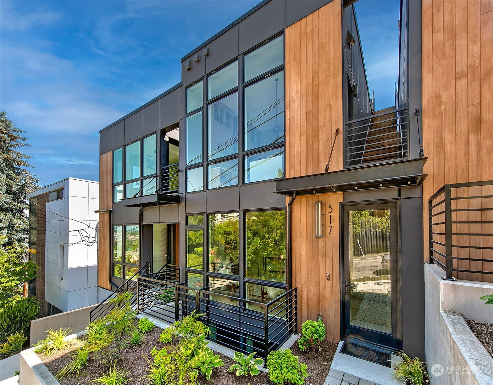 517 Galer Street, Seattle, WA 98109
