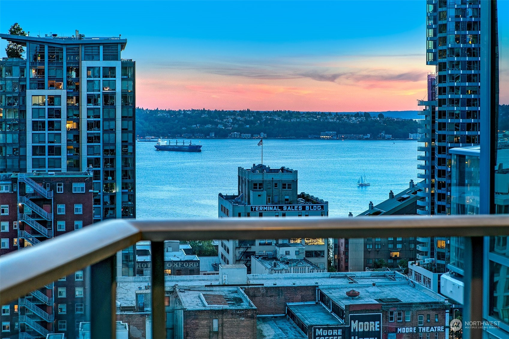 1920 4th Avenue, Seattle, WA 98101