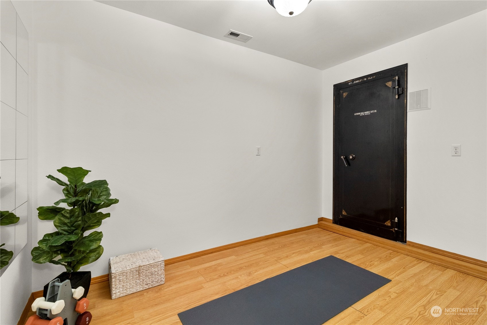 130 Park Avenue NW, Gig Harbor, WA 98335