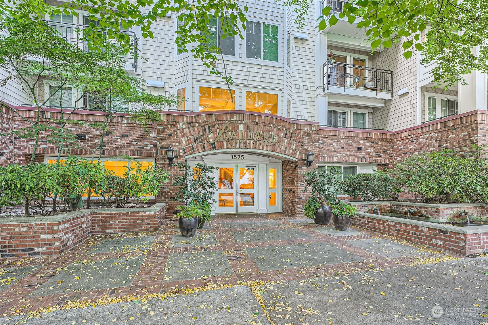 1525 NW 57th Street, Seattle, WA 98107