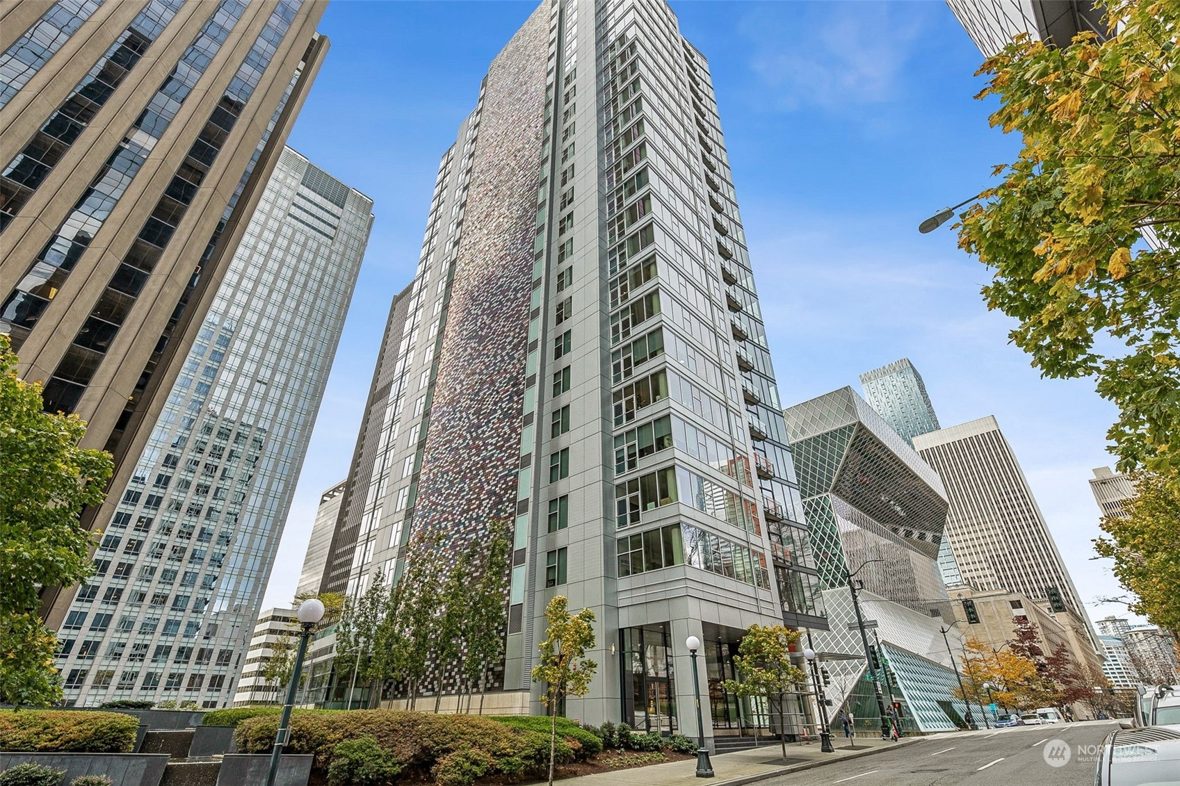 909 5th Avenue, Seattle, WA 98164