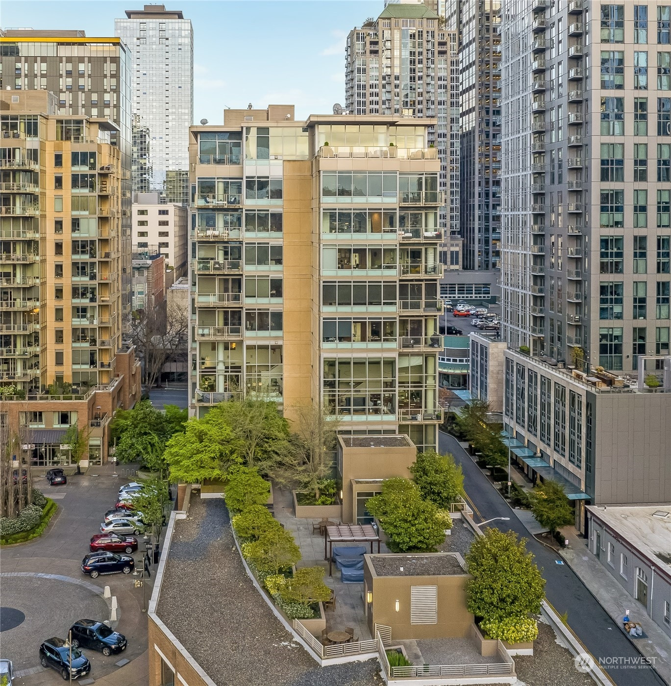 900 Lenora Street, Seattle, WA 98121