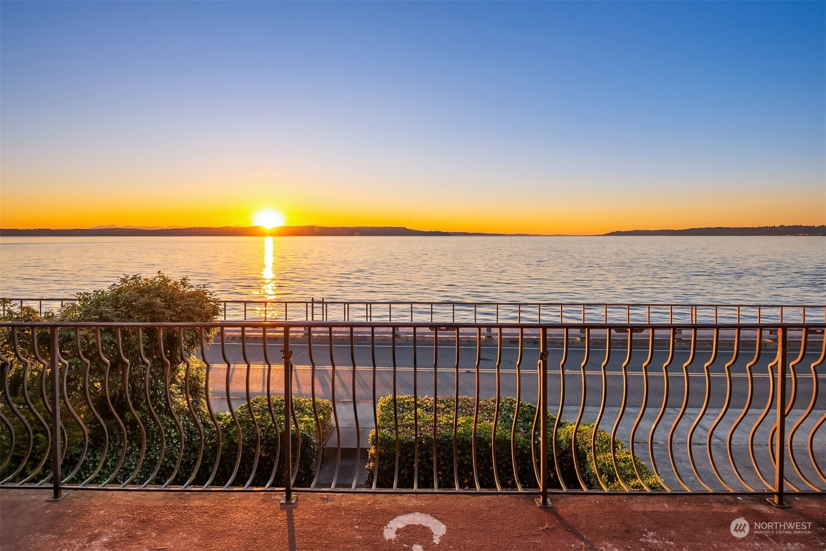 28738 Redondo Beach Drive S, Des Moines, WA 98198