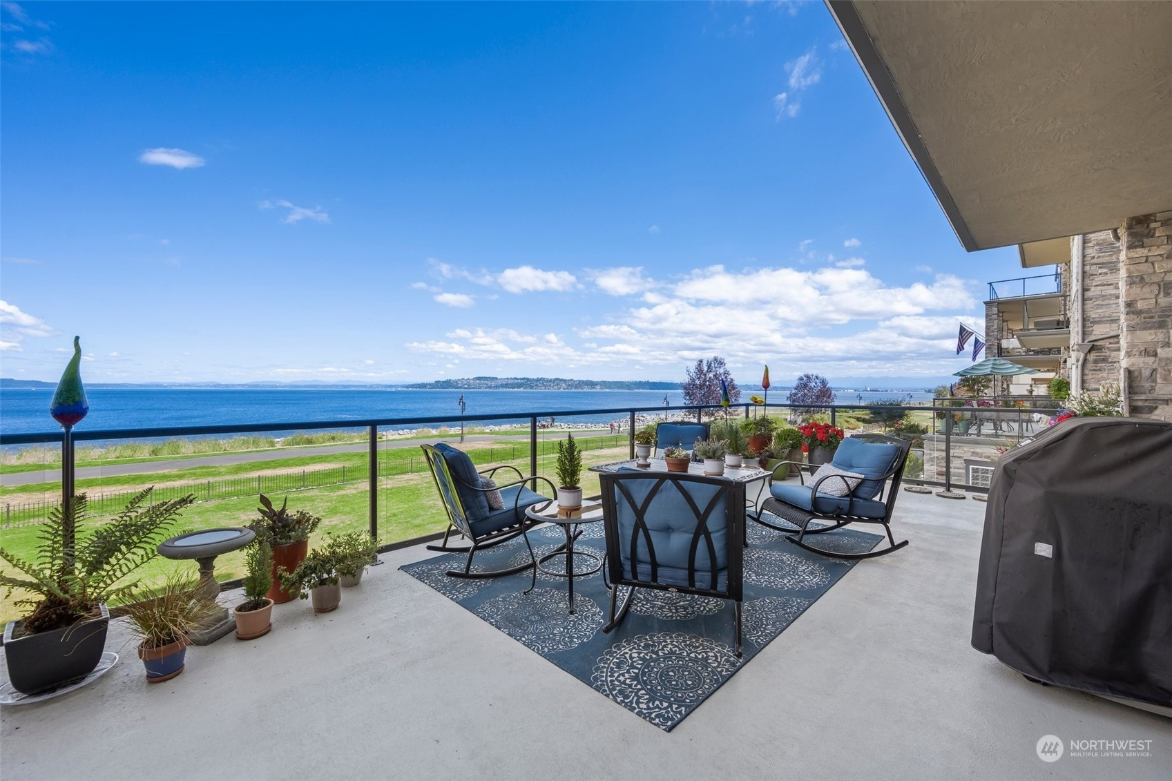 5105 Grand Loop, Tacoma, WA 98407