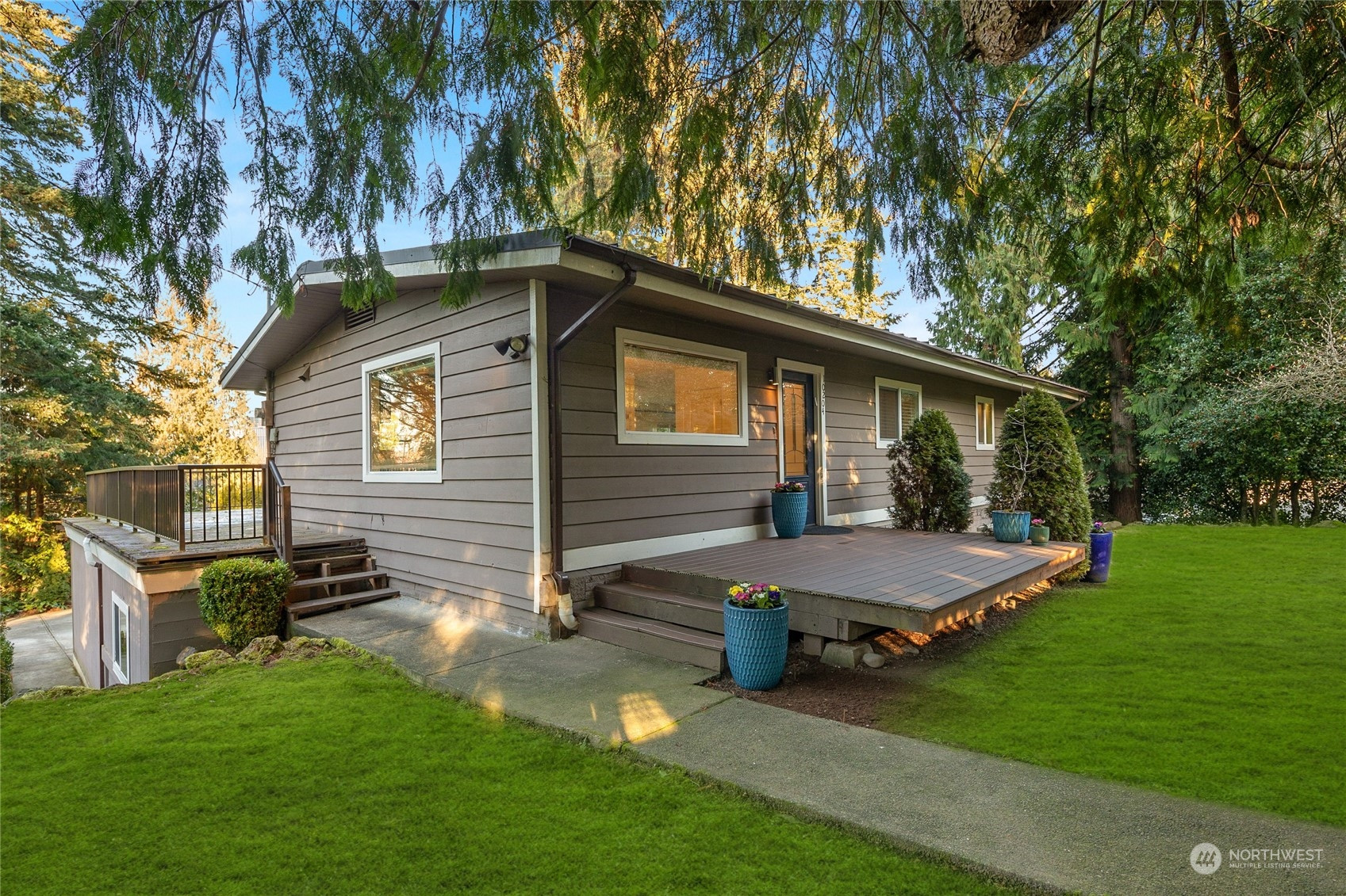 10204 SE 8th Street, Bellevue, WA 98004