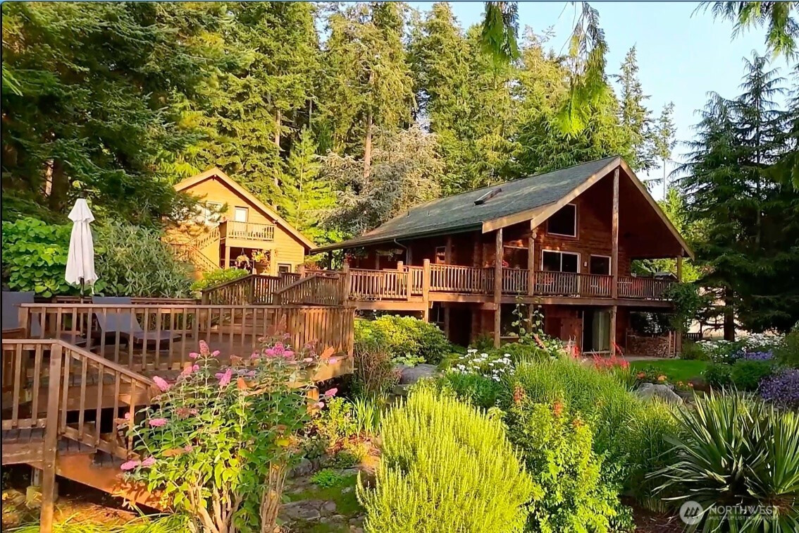 3133 Oak Bay Road, Port Hadlock, WA 98339