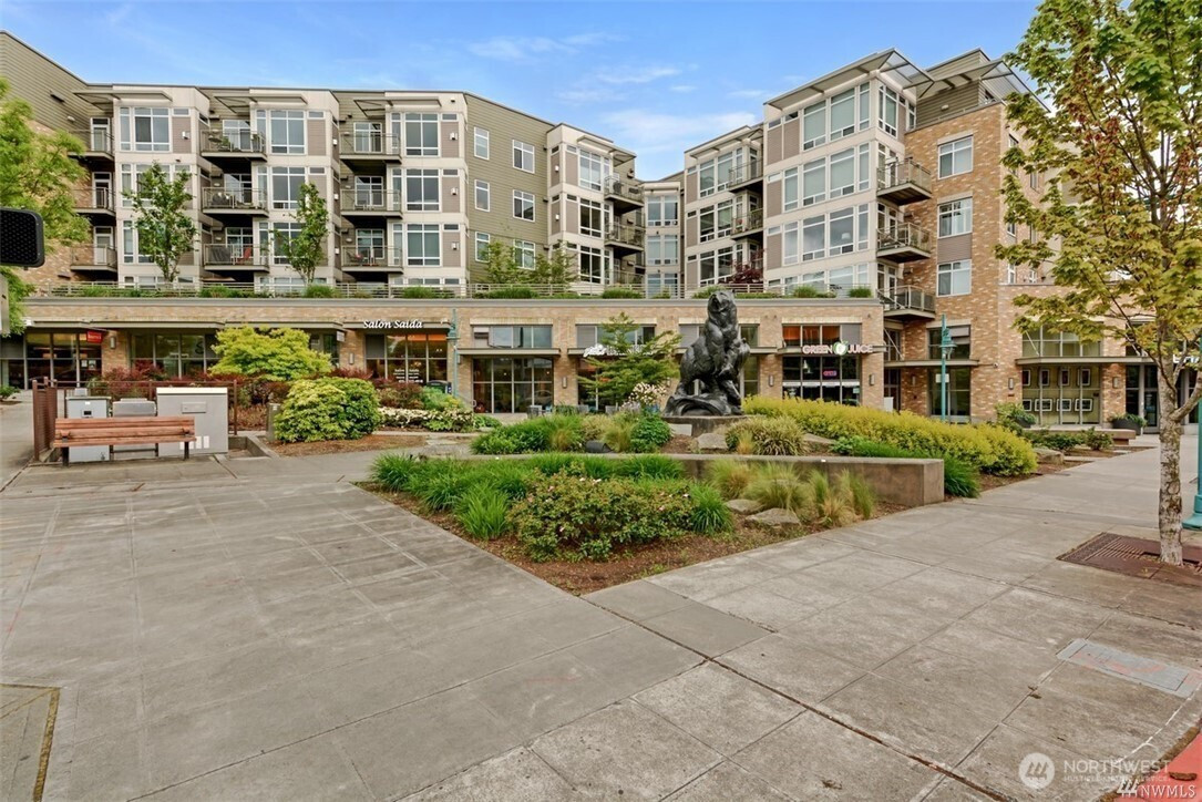 211 Kirkland Avenue, Kirkland, WA 98033