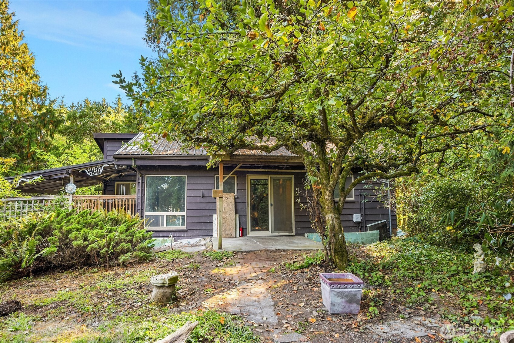 19777 View Terrace NE, Suquamish, WA 98392