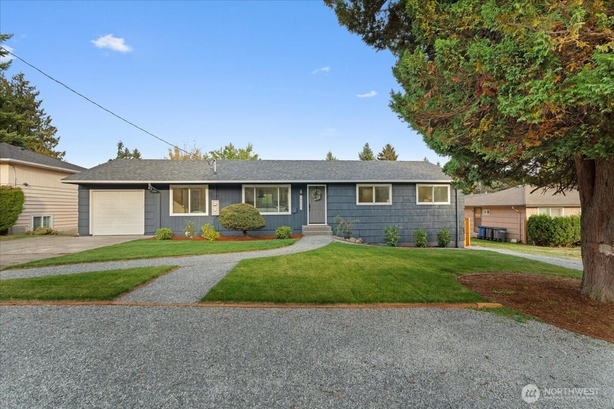 19620 6th Avenue S, Des Moines, WA 98148