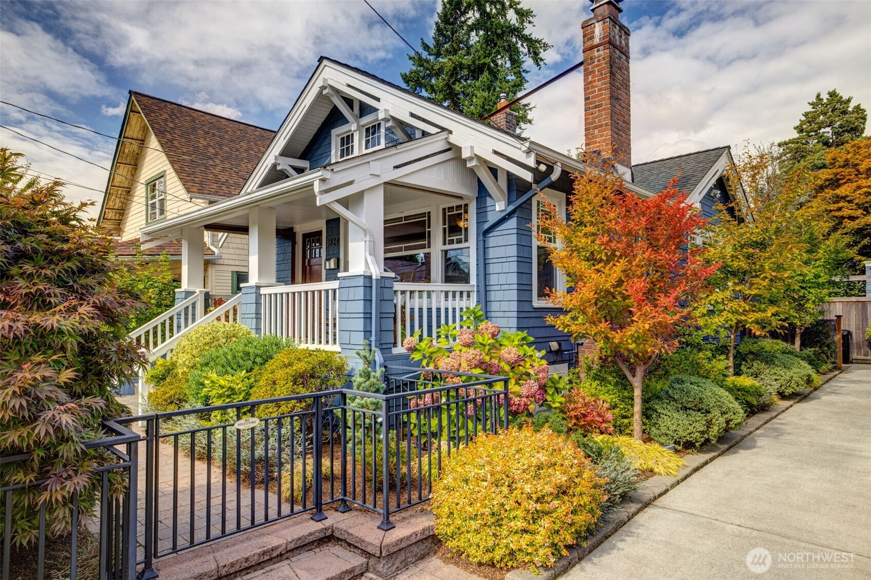 1834 N 54th, Seattle, WA 98103