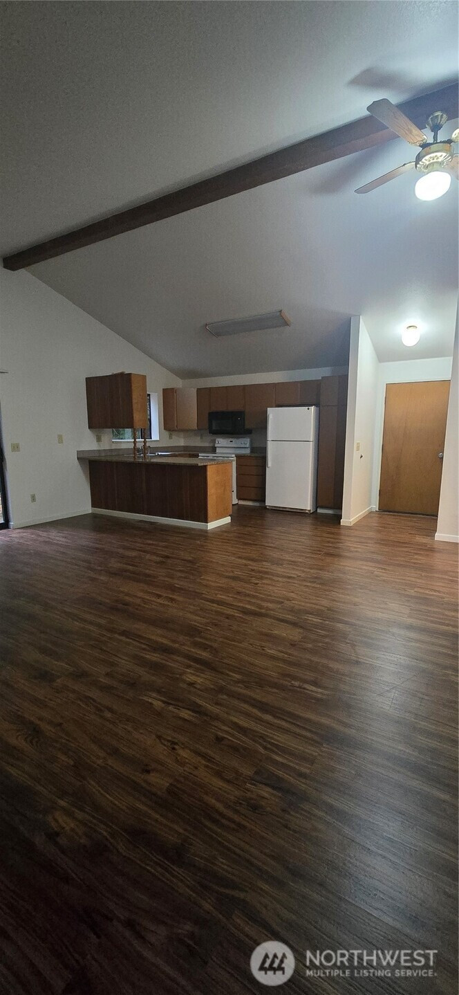 4104 Petersville Road NE, Bremerton, WA 98310