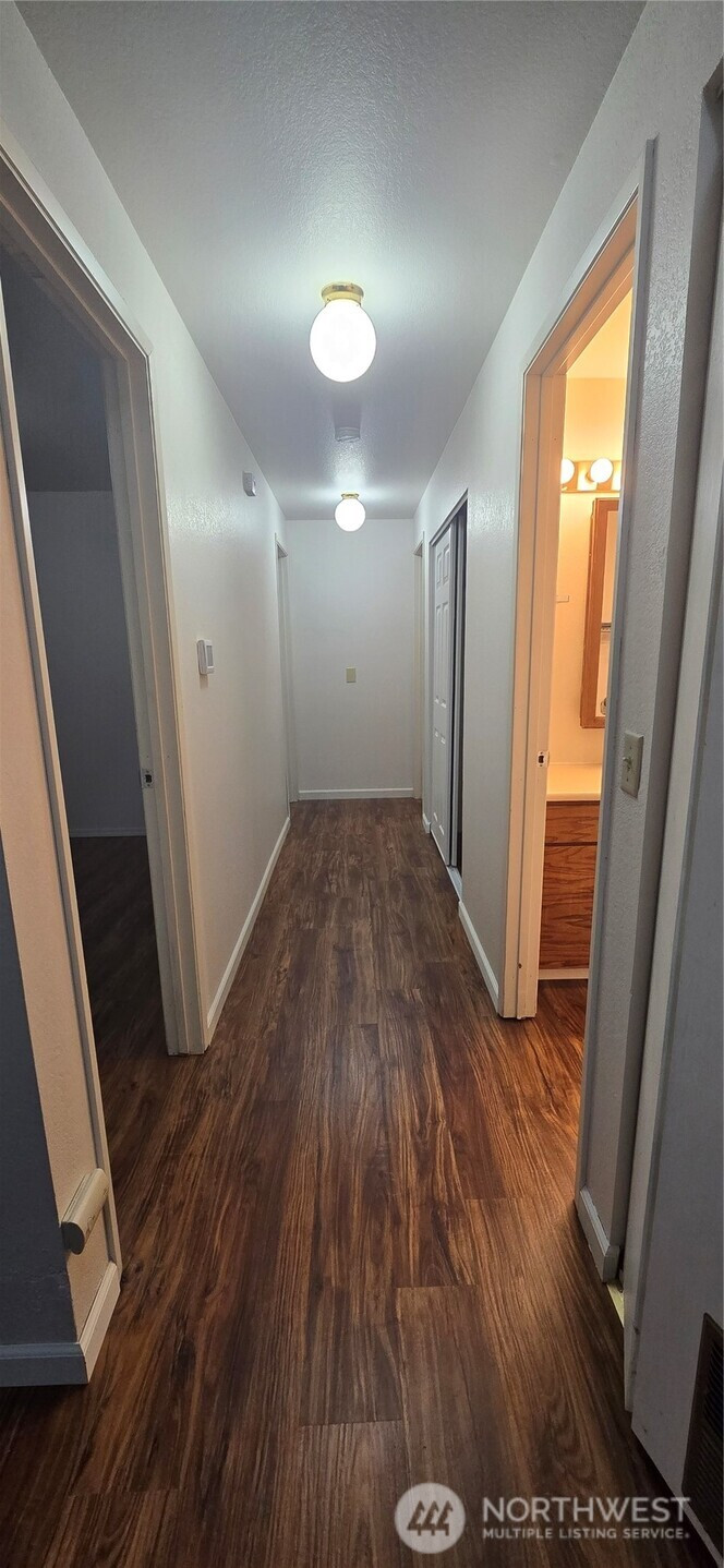 4104 Petersville Road NE, Bremerton, WA 98310