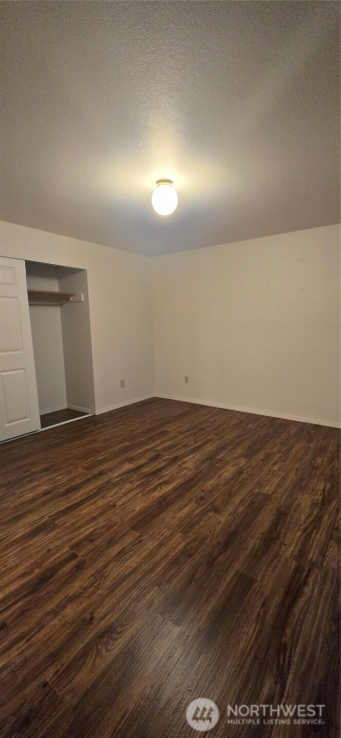 4104 Petersville Road NE, Bremerton, WA 98310