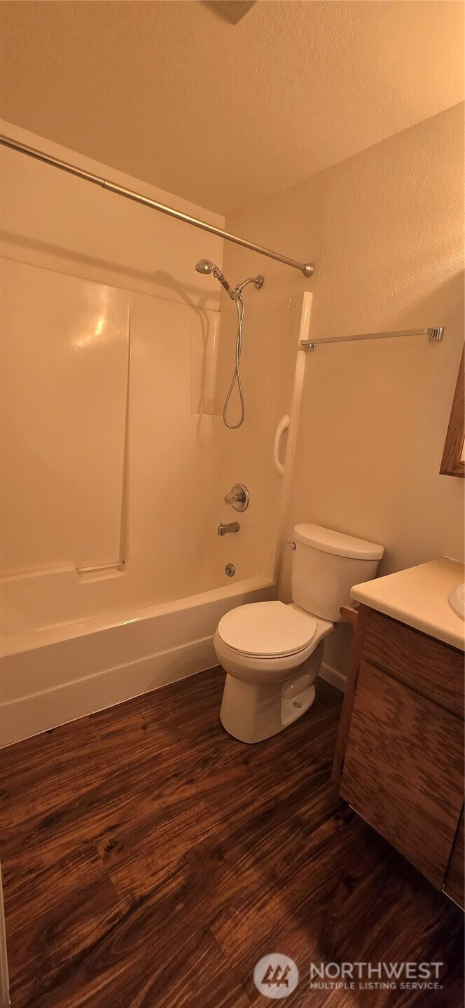 4104 Petersville Road NE, Bremerton, WA 98310