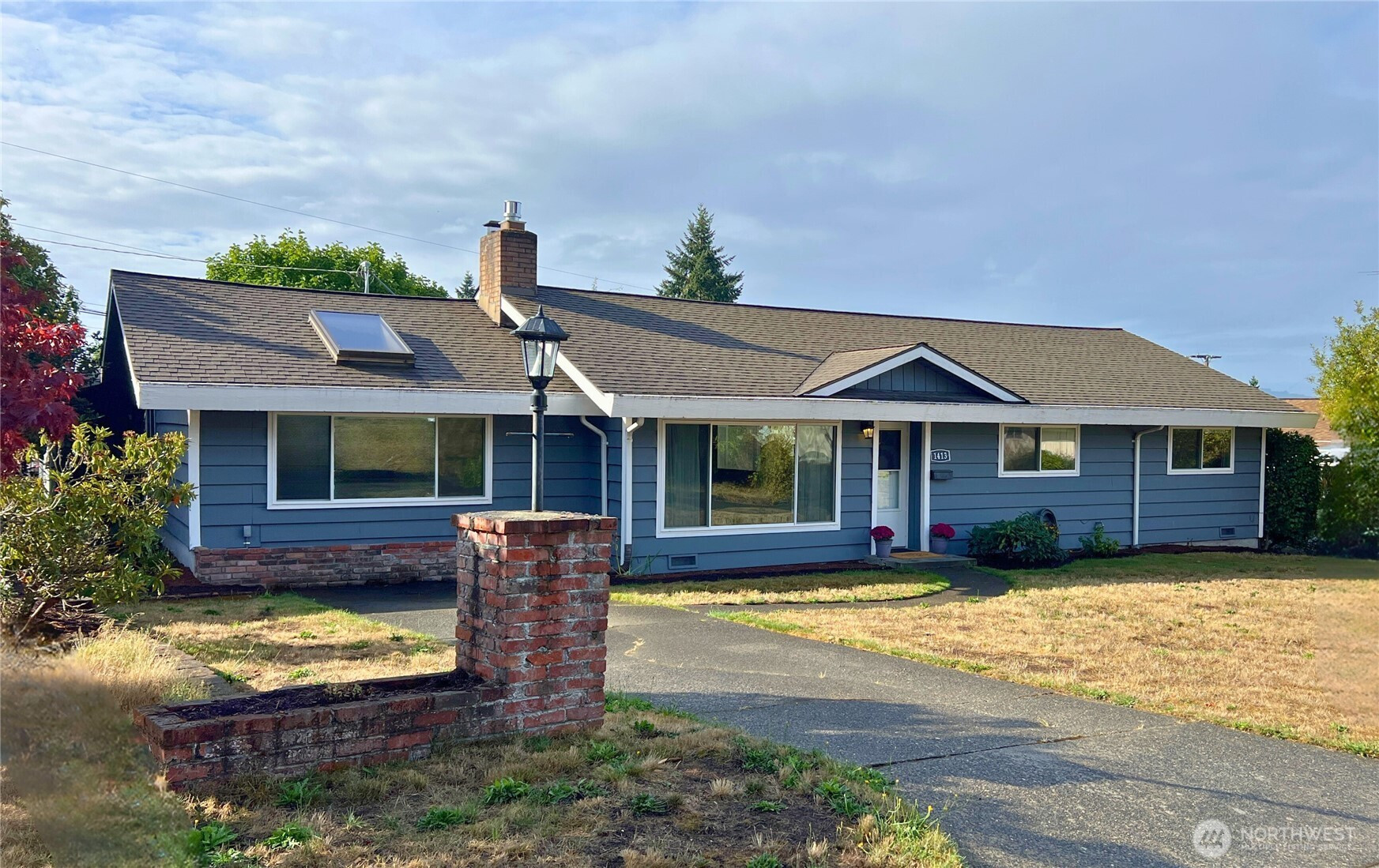 1413 Lindberg Place, Bremerton, WA 98310