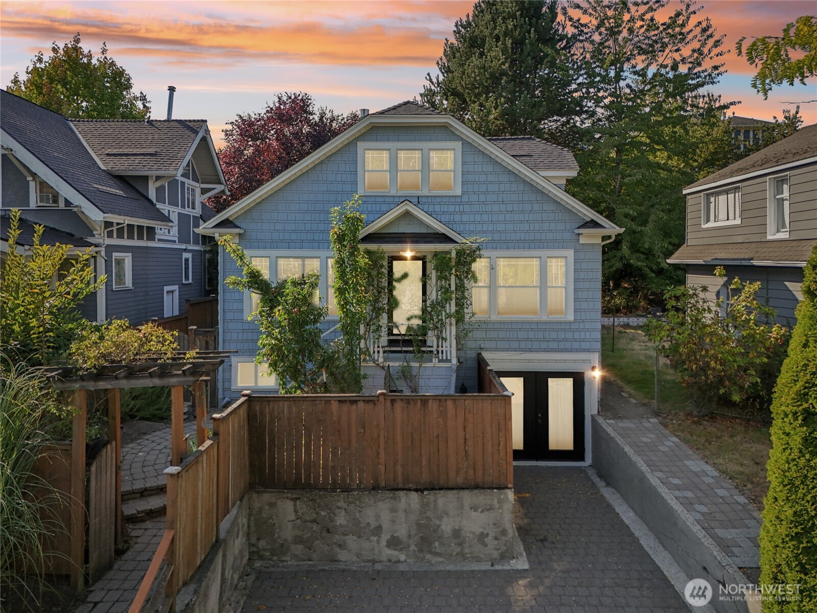 511 23rd Avenue E, Seattle, WA 98112