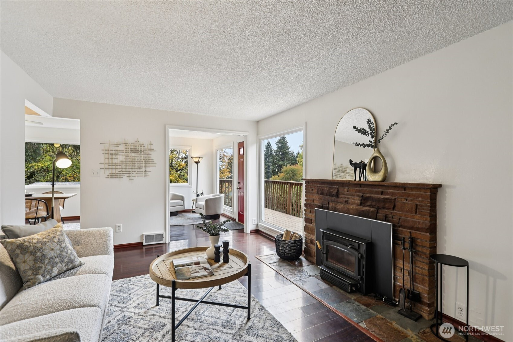 15827 42nd Avenue S, Tukwila, WA 98188