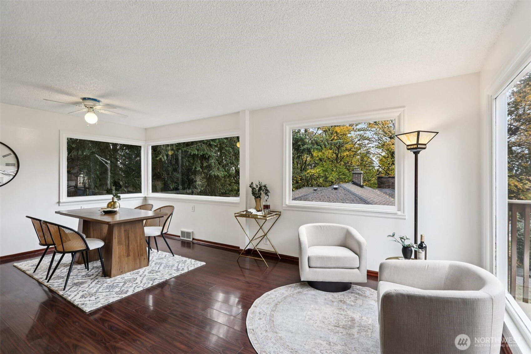 15827 42nd Avenue S, Tukwila, WA 98188