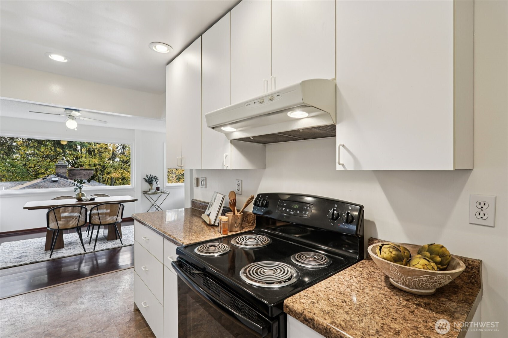 15827 42nd Avenue S, Tukwila, WA 98188