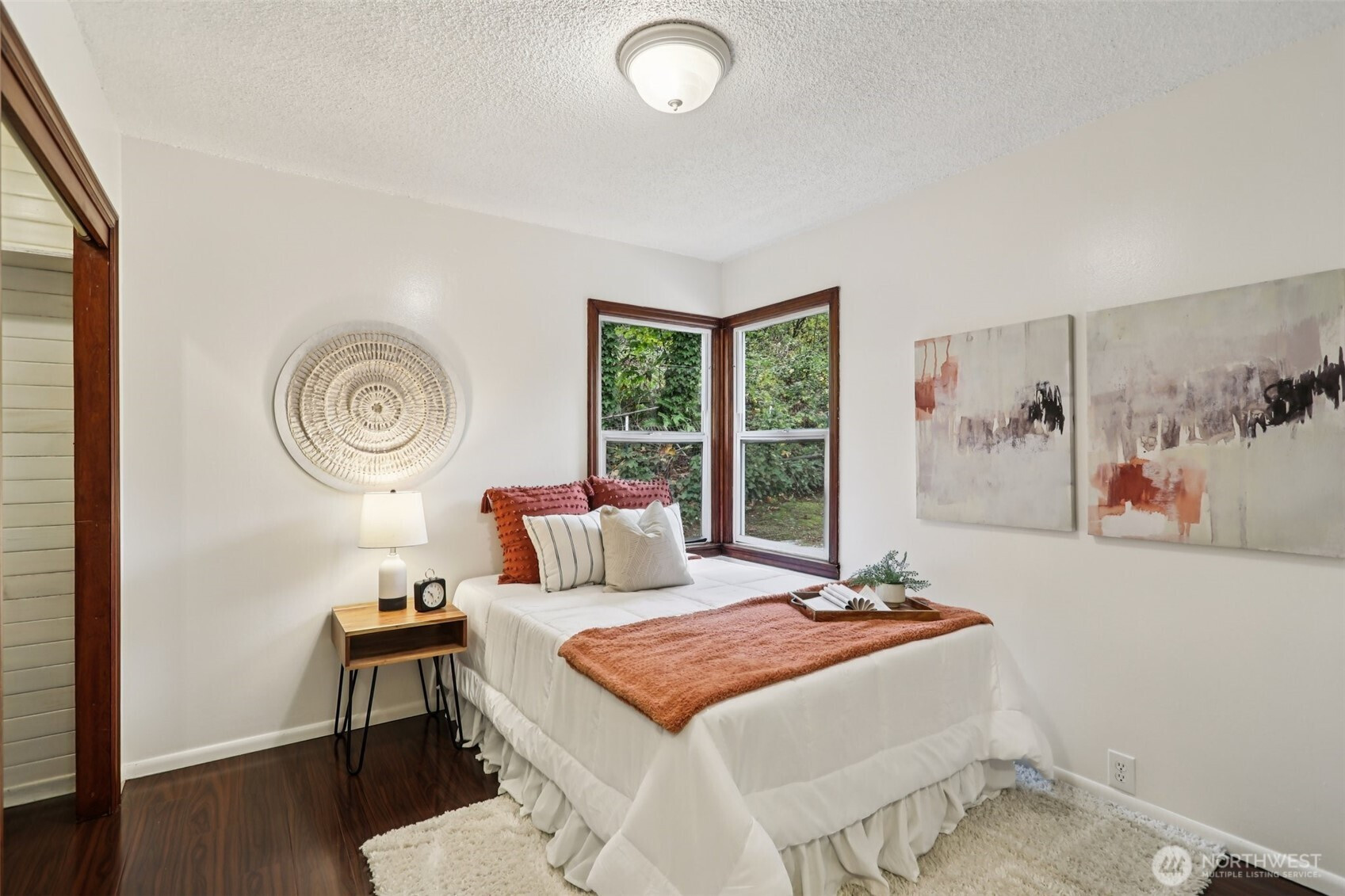 15827 42nd Avenue S, Tukwila, WA 98188