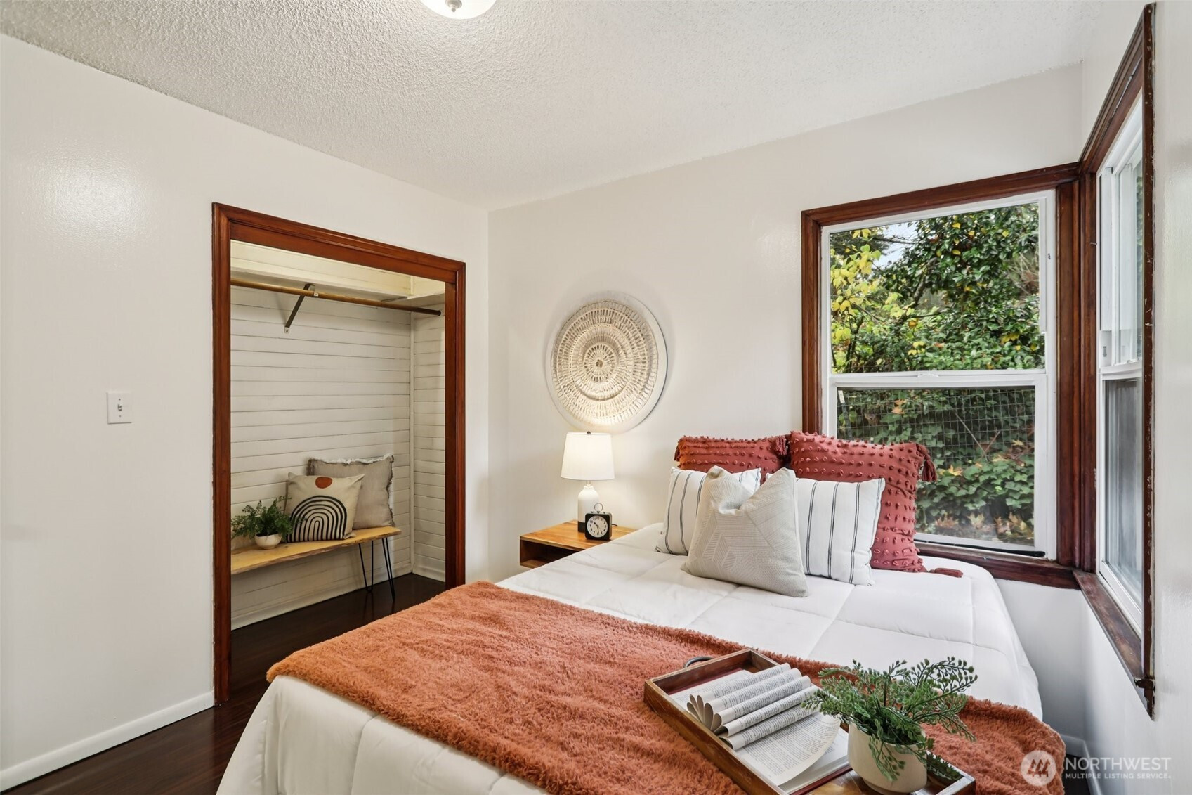 15827 42nd Avenue S, Tukwila, WA 98188