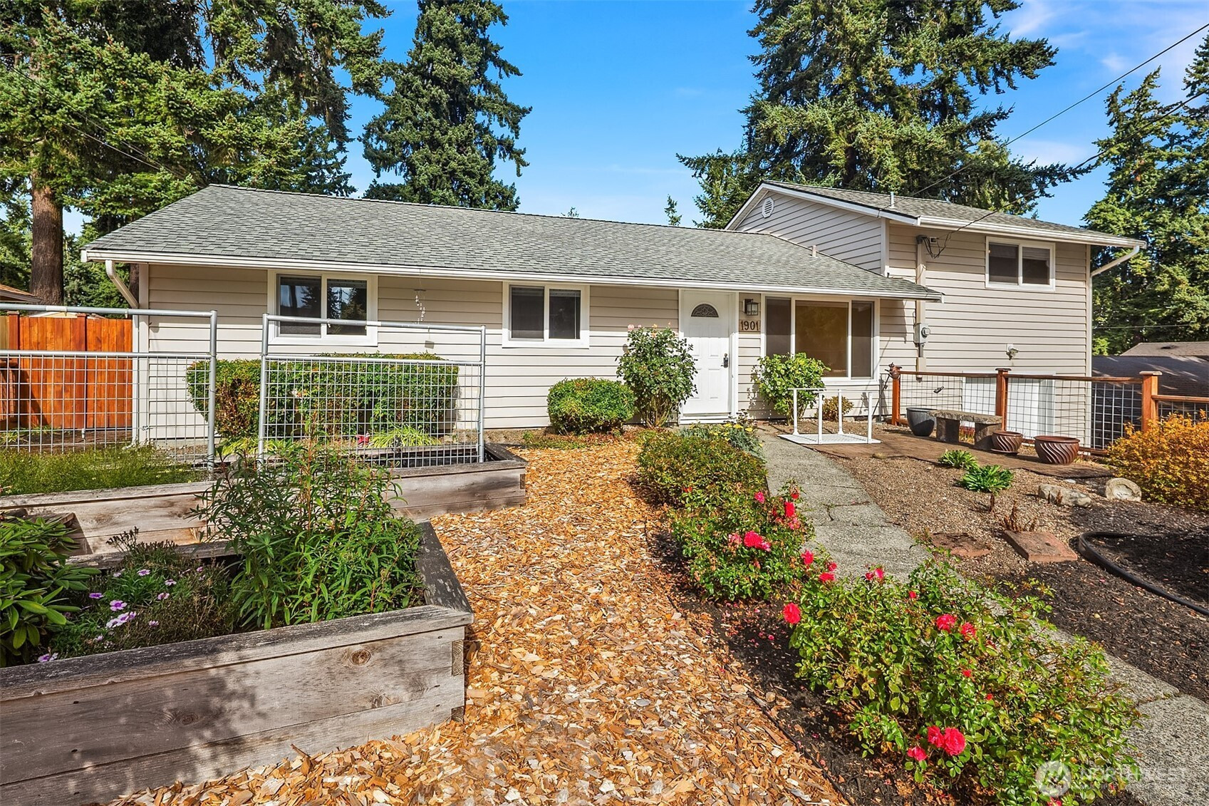 1901 192nd Place SW, Lynnwood, WA 98036