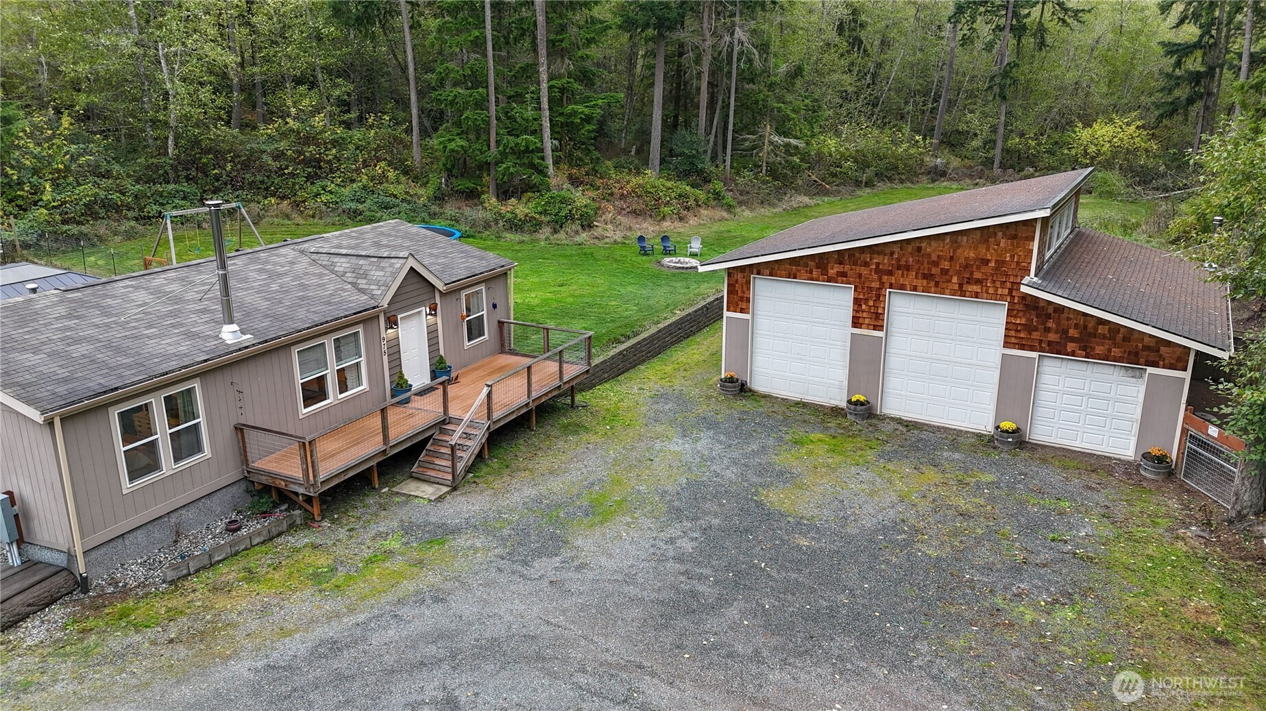 975 Little Valley Lane, Greenbank, WA 98253