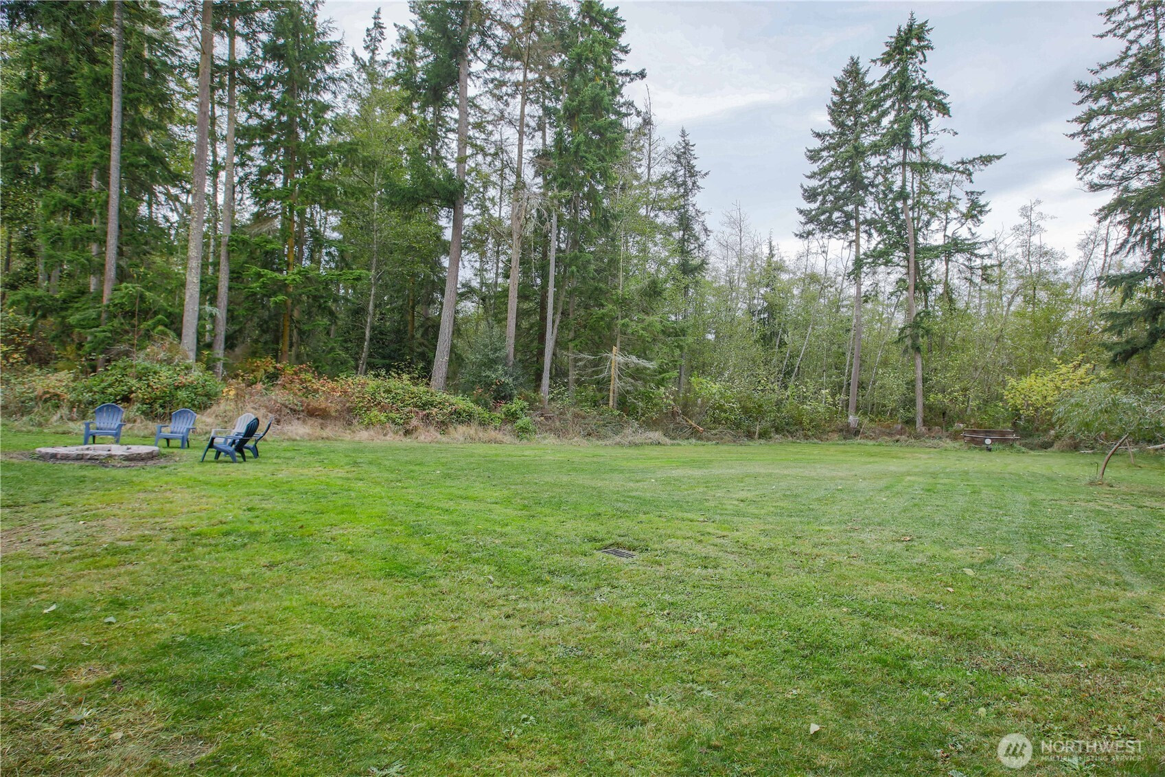 975 Little Valley Lane, Greenbank, WA 98253