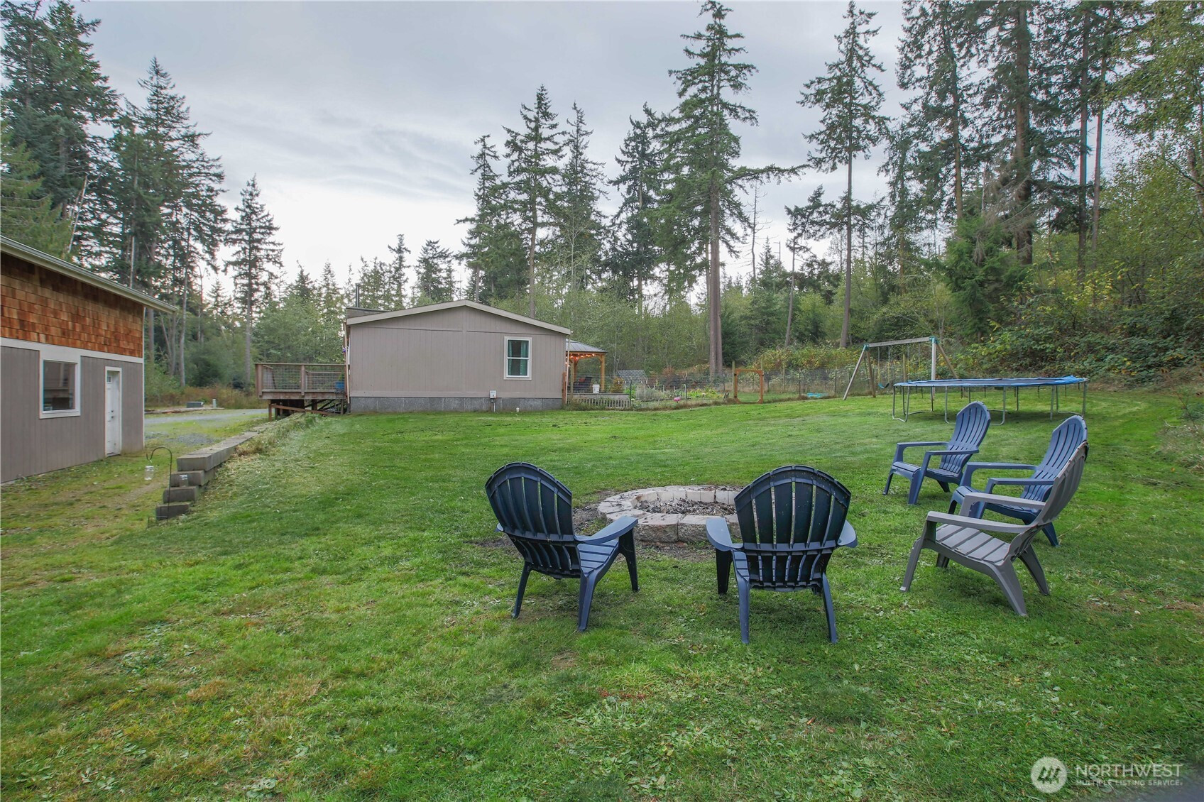 975 Little Valley Lane, Greenbank, WA 98253