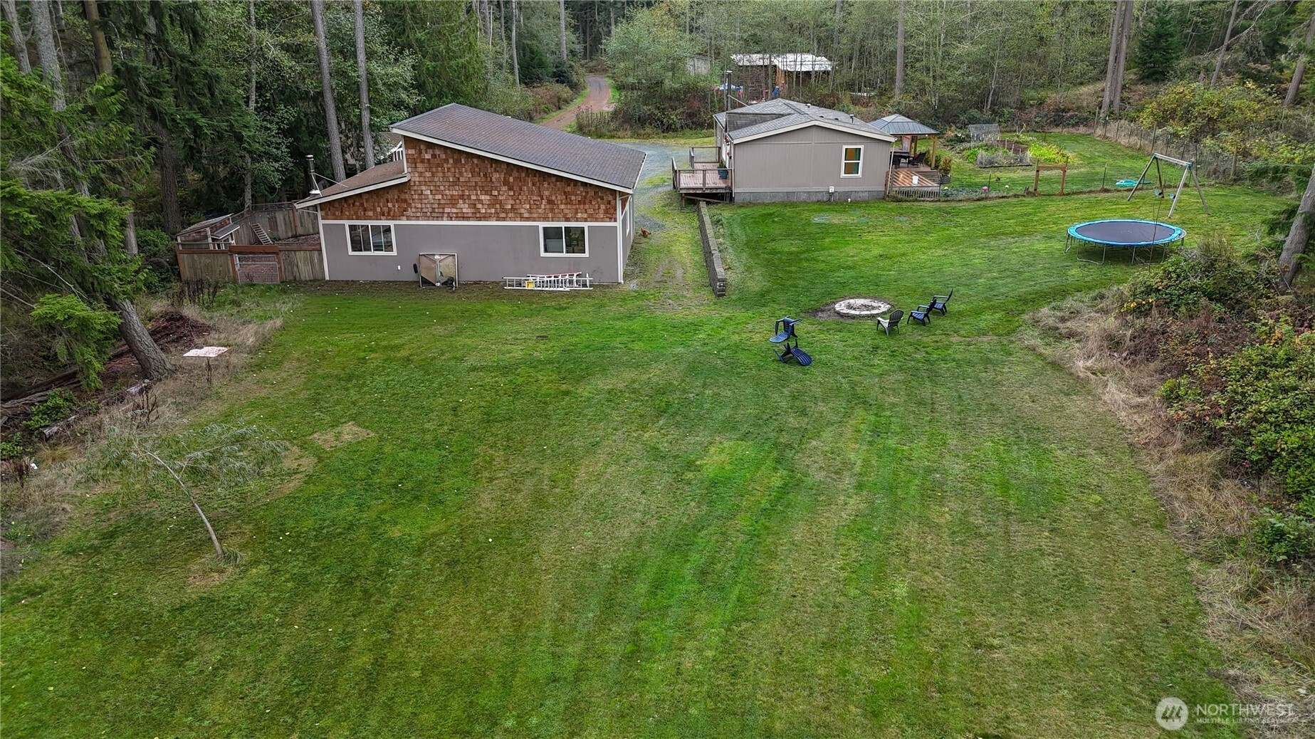 975 Little Valley Lane, Greenbank, WA 98253