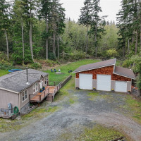 975 Little Valley Lane, Greenbank, WA 98253